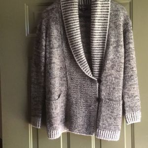 Cardigan sweater